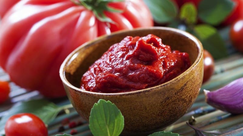 تصویر 2 از رب گوجه فرنگی مزرعه با طعم طبیعی و رنگ چشمگیر غذاها